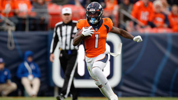KJ Hamler running with the ball for the Broncos.